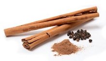 Cinnamon: sticks (ceylon cinnamon from Sri Lanka), powder, and flowers